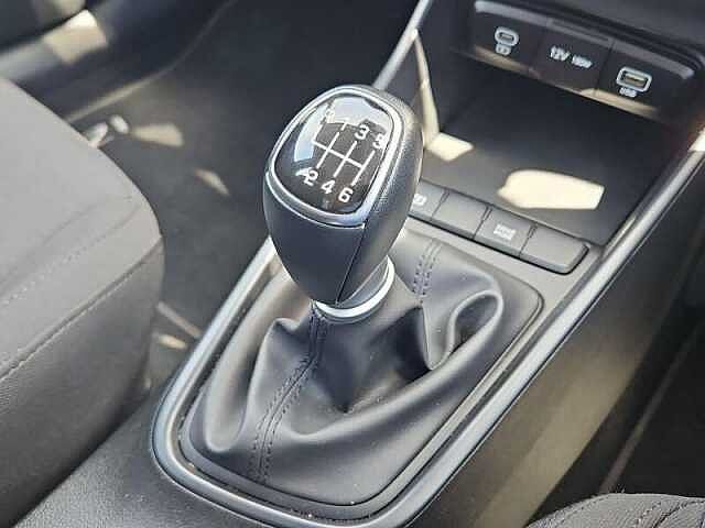 Hyundai i20 1.0 T-GDi Advance 100 ps Manual