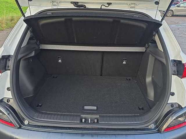 Hyundai KONA Premium T-Gdi Mhev