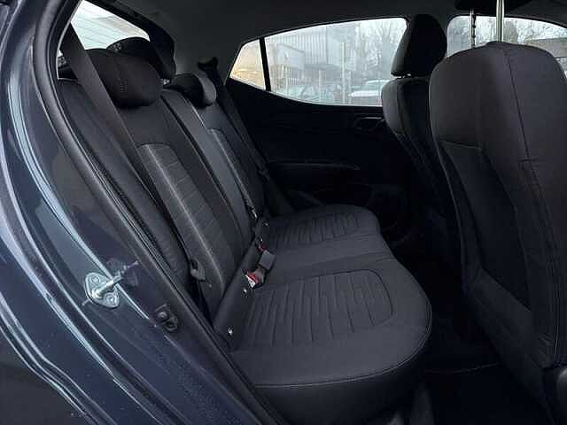 Hyundai i10 1.0 Advance Hatchback 5dr Petrol Auto Euro 6 (s/s) (63 ps)