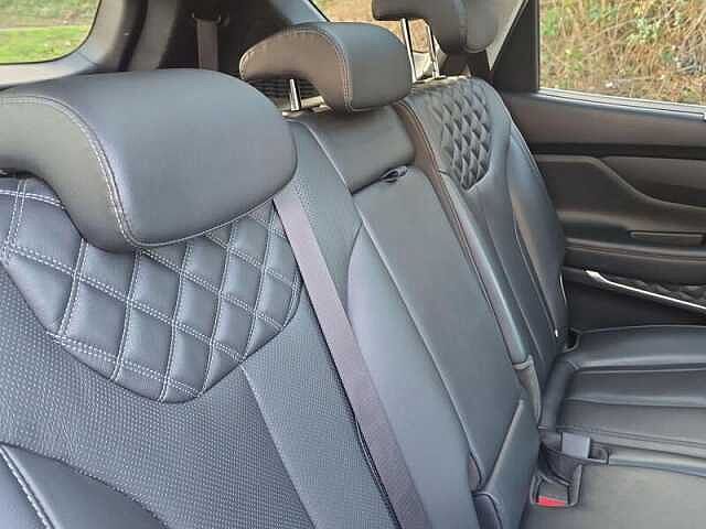 Hyundai Santa Fe Ultimate Hev Auto