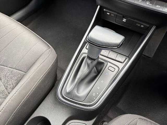 Hyundai BAYON Premium T-Gdi Mhev Auto