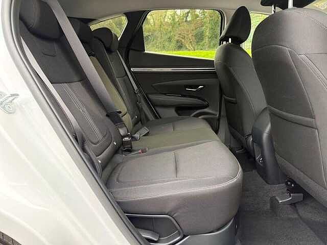 Hyundai TUCSON 1.6 h T-GDi Premium SUV 5dr Petrol Hybrid Auto Euro 6 (s/s) (230 ps)