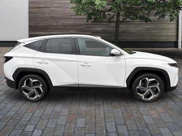 Hyundai TUCSON 1.6 h T-GDi 13.8kWh Premium SUV 5dr Petrol Plug-in Hybrid Auto 4WD Euro 6 (s/s)