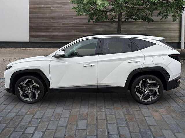 Hyundai TUCSON 1.6 h T-GDi 13.8kWh Premium SUV 5dr Petrol Plug-in Hybrid Auto 4WD Euro 6 (s/s)