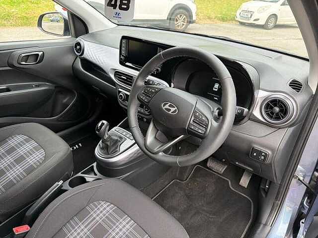 Hyundai i10 5dr Hat 1.0 Mpi 63ps Premium Nav Au