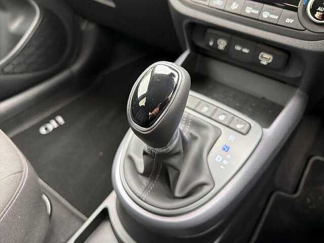 Hyundai i10 5dr Hat 1.0 Mpi 63ps Premium Nav Au