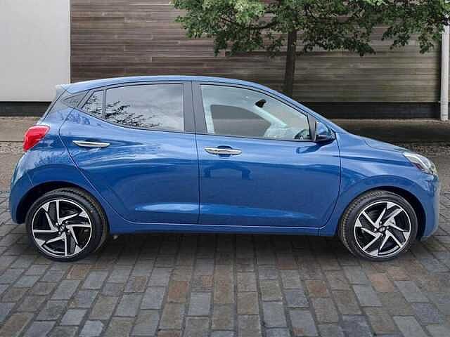Hyundai I10 1.2 Premium Hatchback 5dr Petrol Auto Euro 6 (s/s) (79 ps) Blue