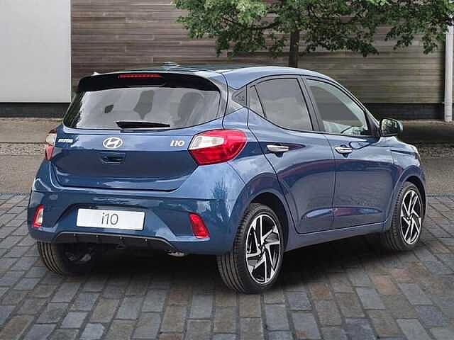 Hyundai I10 1.2 Premium Hatchback 5dr Petrol Auto Euro 6 (s/s) (79 ps) Blue