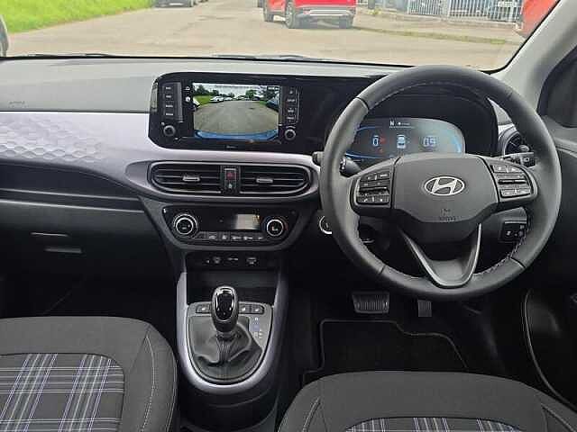 Hyundai I10 1.2 Premium Hatchback 5dr Petrol Auto Euro 6 (s/s) (79 ps) Blue