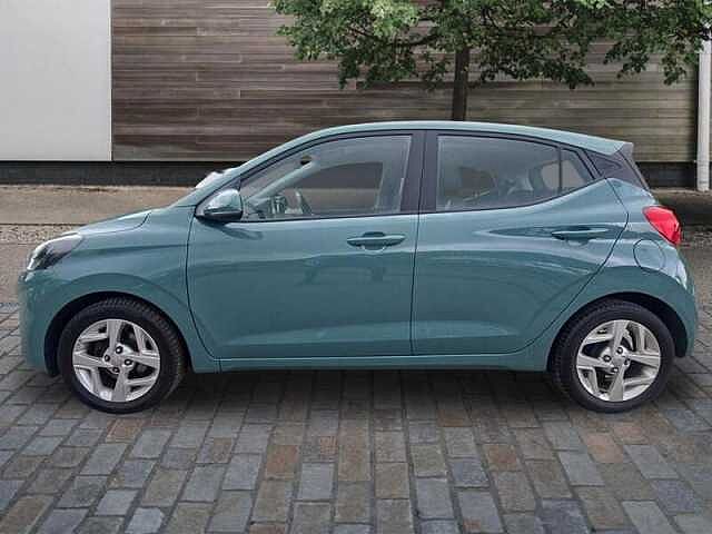 Hyundai i10 1.0 SE Connect Hatchback 5dr Petrol Auto Euro 6 (s/s) (67 ps)