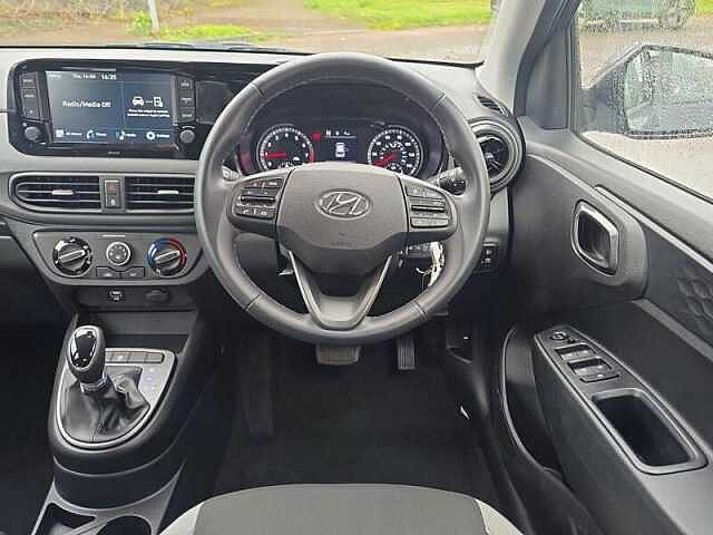 Hyundai I10 1.0 SE Connect Hatchback 5dr Petrol Auto Euro 6 (s/s) (67 ps) Grey