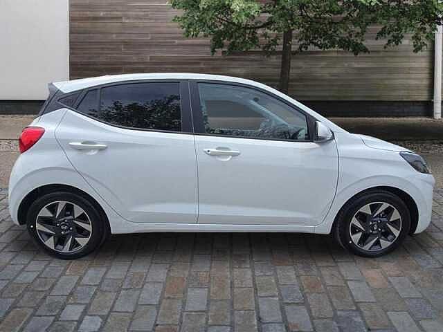 Hyundai i10 1.0 Advance Hatchback 5dr Petrol Auto Euro 6 (s/s) (63 ps)