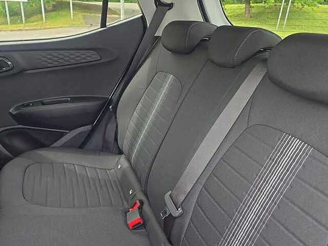 Hyundai i10 1.0 Advance Hatchback 5dr Petrol Auto Euro 6 (s/s) (63 ps)