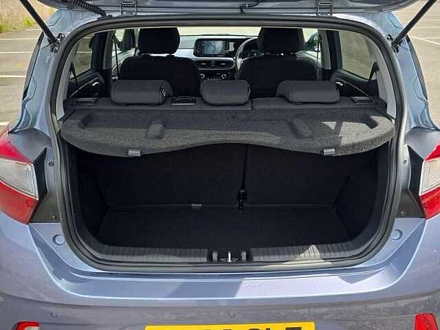 Hyundai i10 1.2 Premium Hatchback 5dr Petrol Auto Euro 6 (s/s) (79 ps)