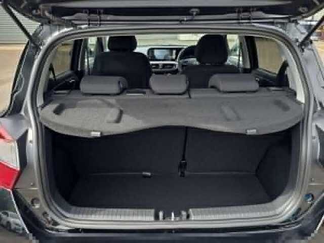 Hyundai i10 1.2 Premium Hatchback 5dr Petrol Auto Euro 6 (s/s) (79 ps)