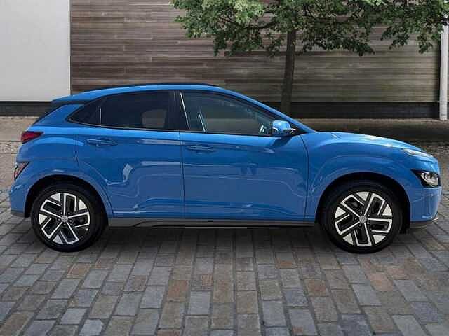 Hyundai KONA 39kWh Premium SUV 5dr Electric Auto (10.5kW Charger) (136 ps)