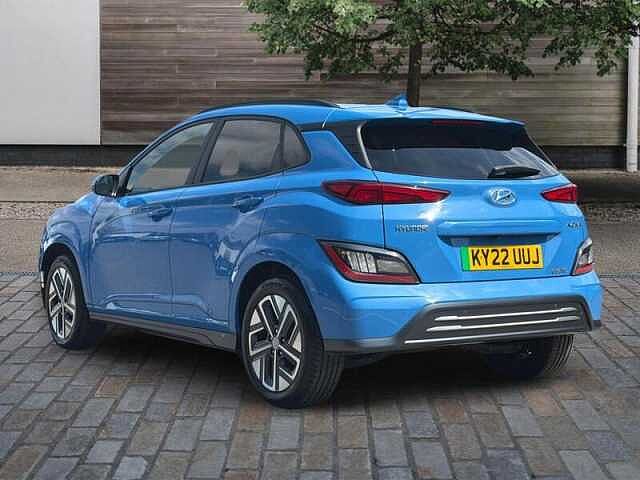 Hyundai KONA 39kWh Premium SUV 5dr Electric Auto (10.5kW Charger) (136 ps)