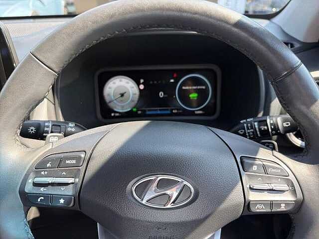 Hyundai KONA 39kWh Premium SUV 5dr Electric Auto (10.5kW Charger) (136 ps)